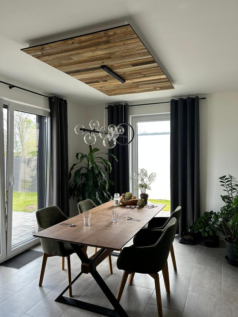 116 cm Vario Brown reclaimed wood wall panels in a modern living space