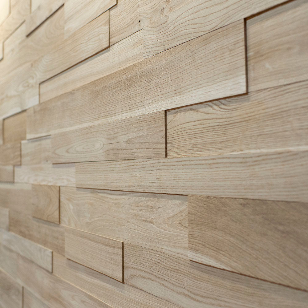 Solid oak wall cladding with natural grain