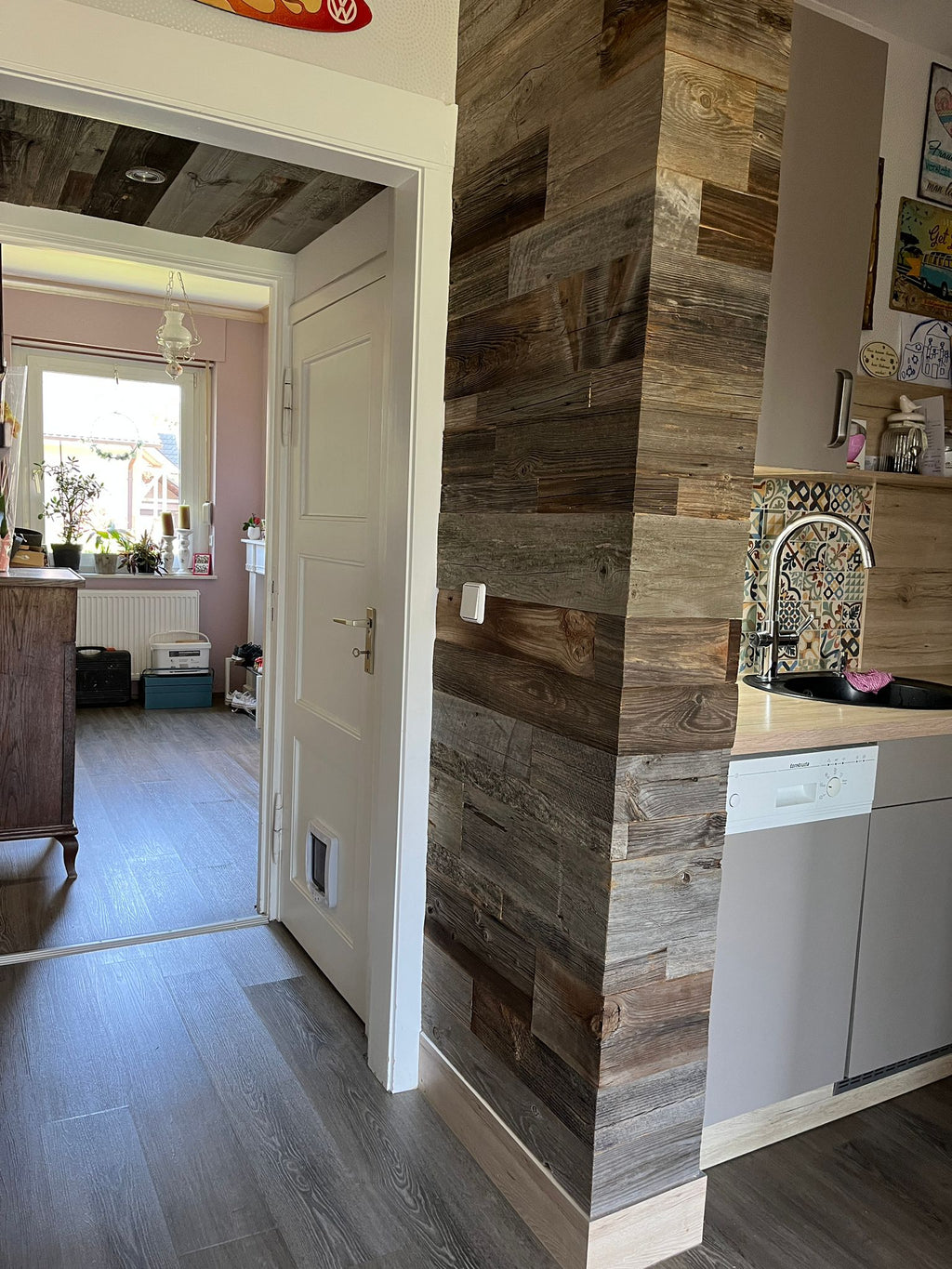 Vario Grey reclaimed wood panels used as decorative wall cladding